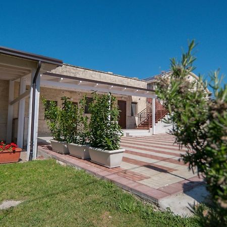 Agriturismo Le Matinelle มาเตรา ภายนอก รูปภาพ