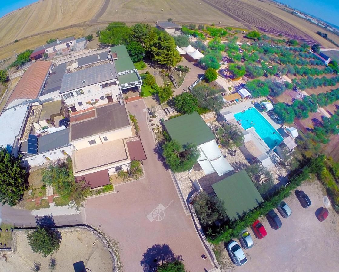 Agriturismo Le Matinelle มาเตรา ภายนอก รูปภาพ